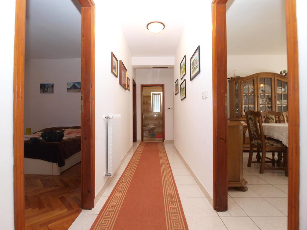 Apartment Luisa 1437 Peruski Exterior photo